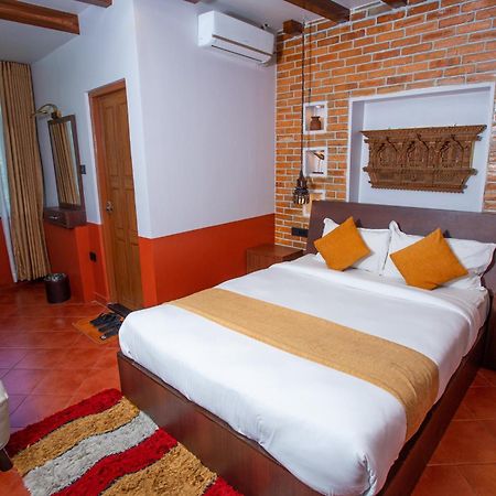 Chautari Boutique Hotel Pokhara Exterior photo