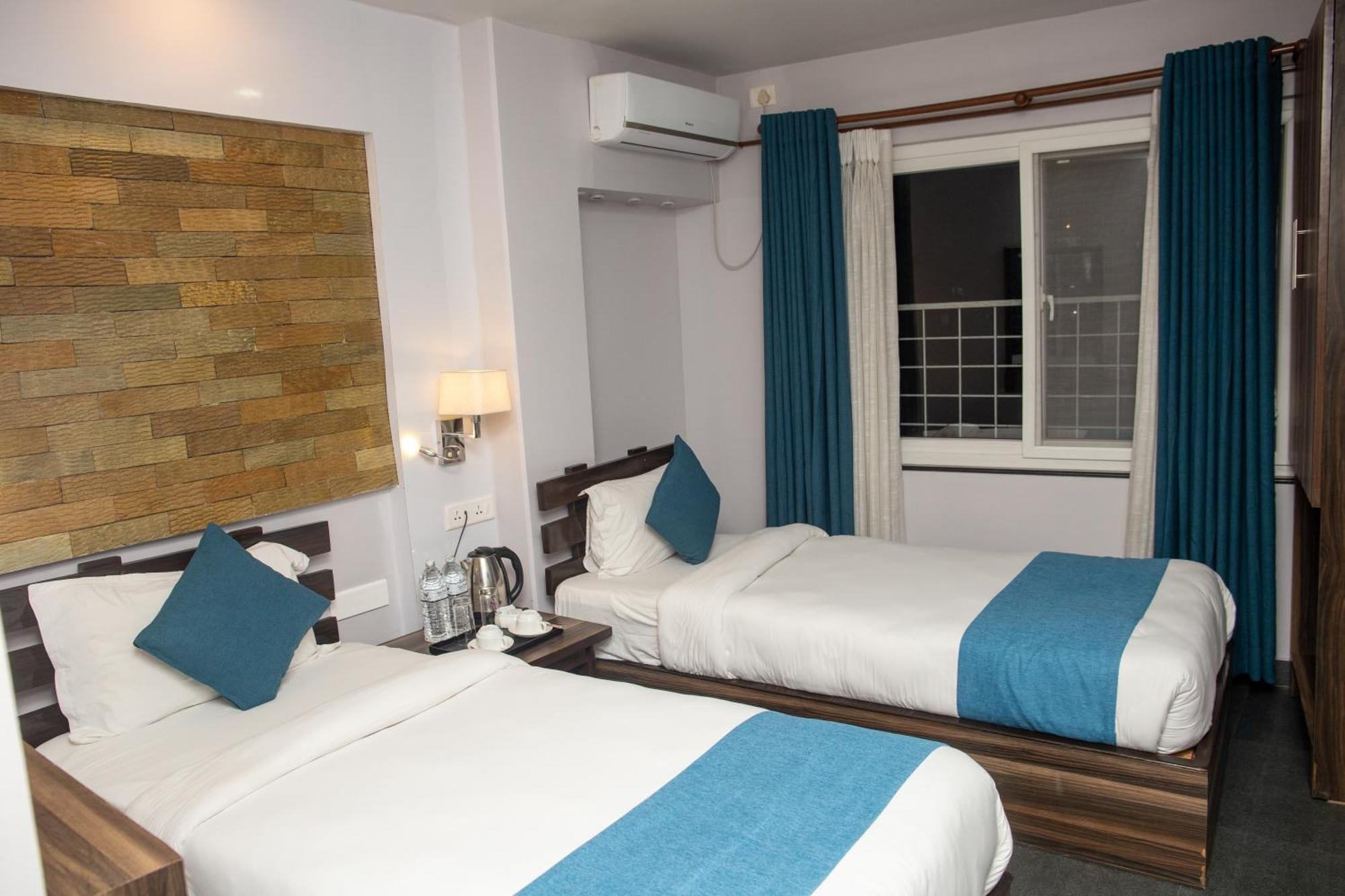 Chautari Boutique Hotel Pokhara Exterior photo